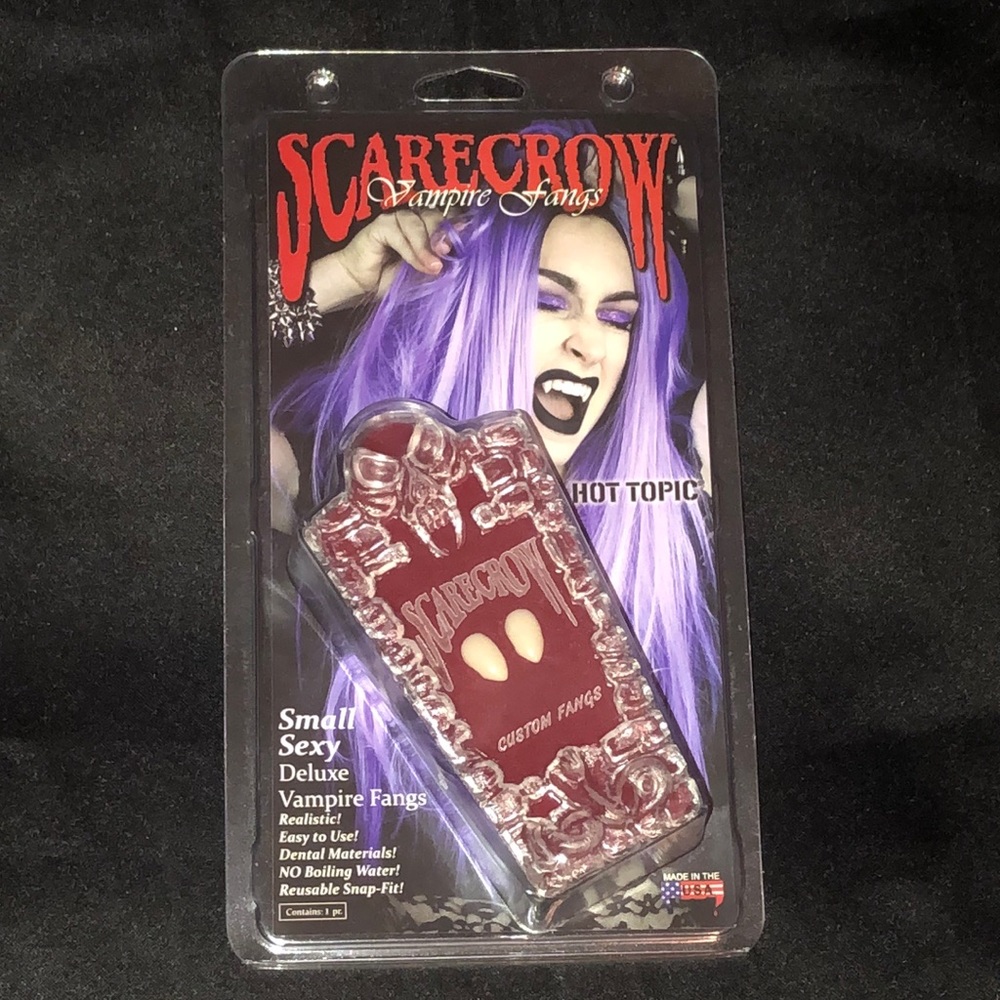 Scarecrow Vampire Fangs New In Package!